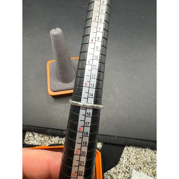 Vtg Avon Signed Sterling Silver 925 Triple Clear Round Cut Stone Ring Sz 6.75 - Picture 8 of 9